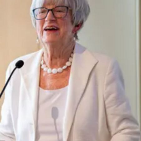 Lynn Hardy Yeakel
